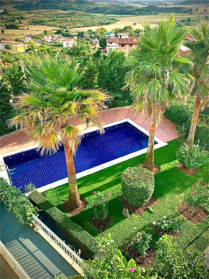 Family Beach Swimming Pool Villa Luanit Trajas Exterior foto
