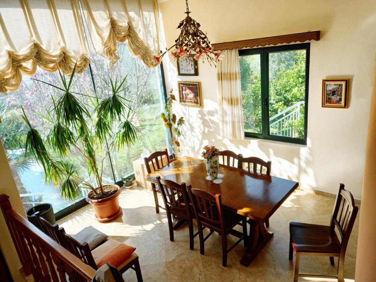 Family Beach Swimming Pool Villa Luanit Trajas Exterior foto